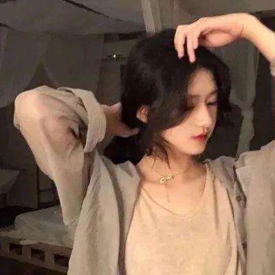 春闺三凤